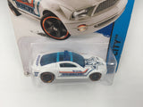 10479 - C - Hot Wheels - Ford Mustang GT Concept 2013 - 49/250 - New in Package - Box 28