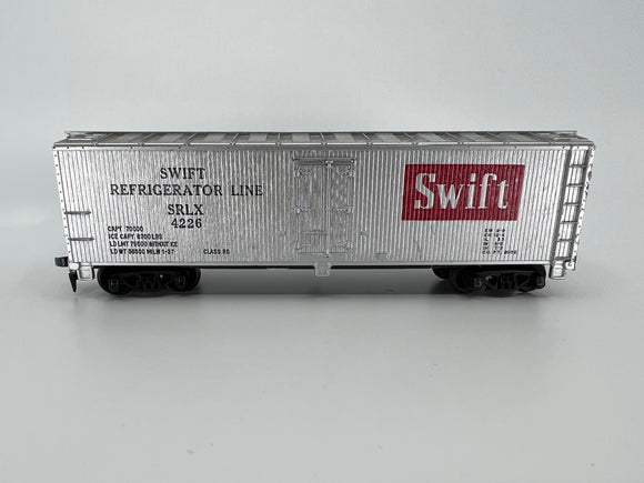 10768 - T - HO Gauge / Scale - Box Train Car - Swift Refrigerator Line - SRLX 4226 - Made in USA - Box 9