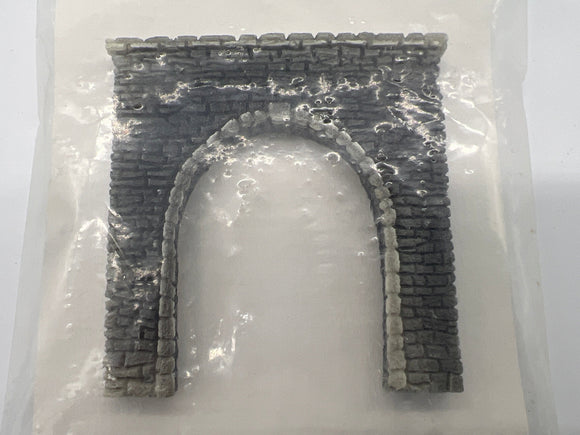 10707 - T - Single Random Stone Train Tunnel Portal - New in Package - N guage - Box 9A