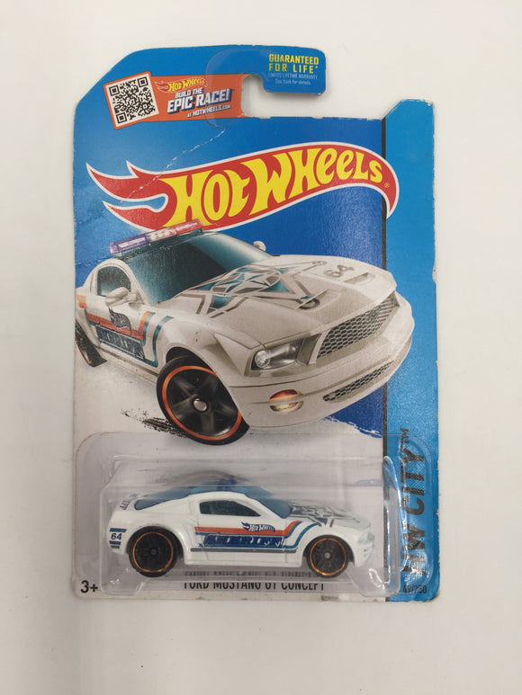 10479 - C - Hot Wheels - Ford Mustang GT Concept 2013 - 49/250 - New in Package - Box 28