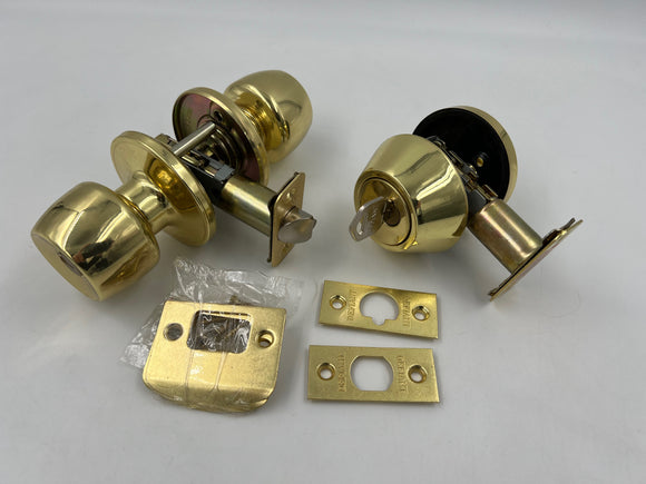 10661 - AS - Defiant Key Locking Handle and Deadbolt Lock Set - Bright Brass - Box 17