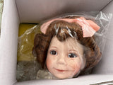 10665 - C - Porcelain Doll - The Good Little Girl with a Curl - Limited Edition - 5800A - 1991 - Box 30