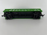 10748 - T - HO Scale - Tyco Train Set - 70's Era - Tracks - Transformer - Engine & 6 Train Cars - Box 9B