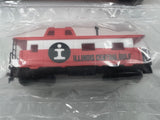 10748 - T - HO Scale - Tyco Train Set - 70's Era - Tracks - Transformer - Engine & 6 Train Cars - Box 9B