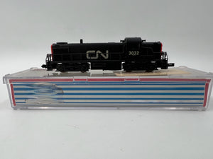 10870 - T - N-Gauge / Scale - Kato - CN 3032 Diesel Engine #17708 - Lights Up - Rare - Box 9