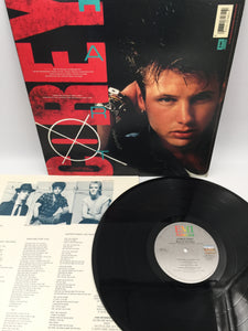 9100 - M - Record Album - Corey Hart - Boy in the Box - 1985 - EMI America - Box 26