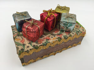 9381 - H - Decorative Gift Box of Wooden Matches - Real Miniature Wrapped Gifts on Box Top - Box 41