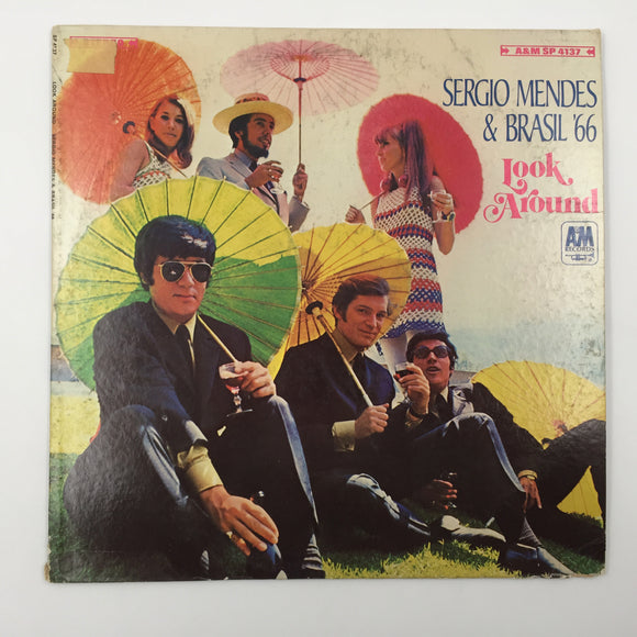9542 - M - Record Album - Sergio Mendes & Brasil '66 - Look Around - A&M Records SP4137 - Box 26