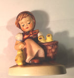 8385 - C - Hummel #57/0 Chick Girl / Kuckenmutterchen 3-1/2" OE